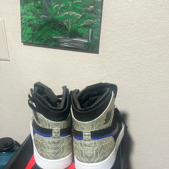 Out with the old, in with the new savings
Nike Air Jordan 1 Retro High OG SP - Picture 4 of 6